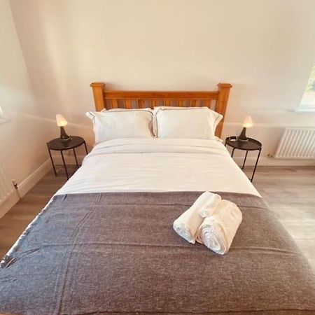 Valley Lodge 3 Bedroom Retreat In Craigantlet Hills Belfast Eksteriør bilde