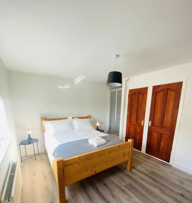 Valley Lodge 3 Bedroom Retreat In Craigantlet Hills Belfast Eksteriør bilde