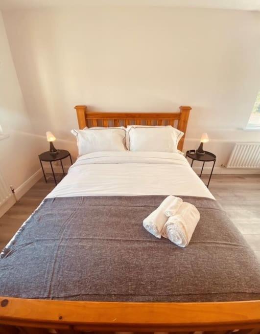 Valley Lodge 3 Bedroom Retreat In Craigantlet Hills Belfast Eksteriør bilde